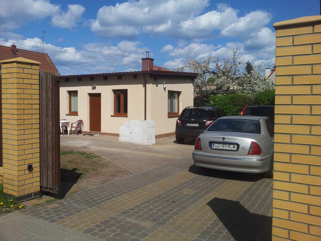 Cozy Apartment With Garden Gdansk Bagian luar foto