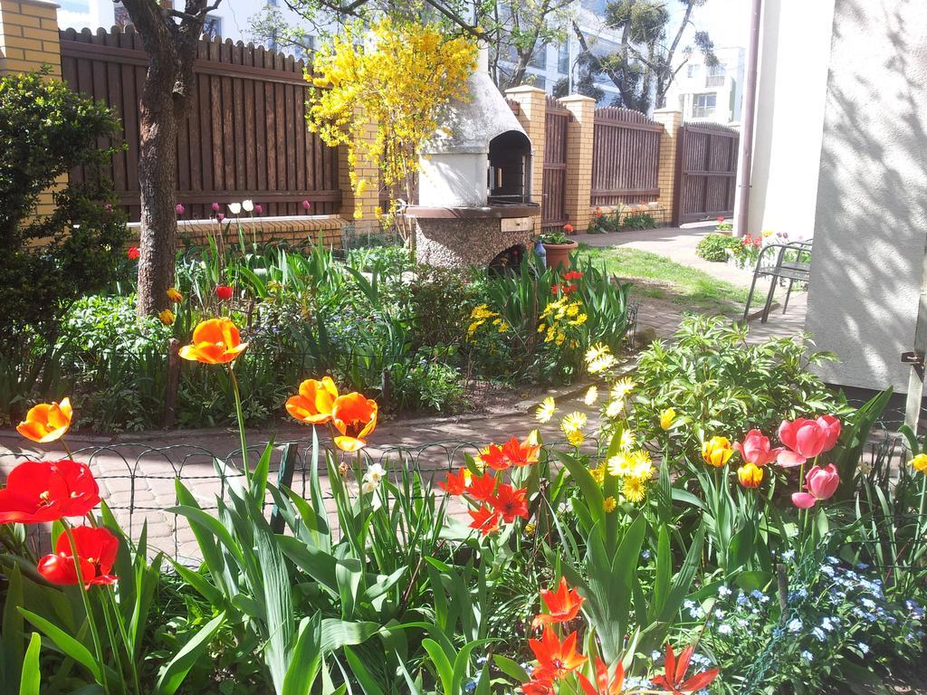 Cozy Apartment With Garden Gdansk Bagian luar foto